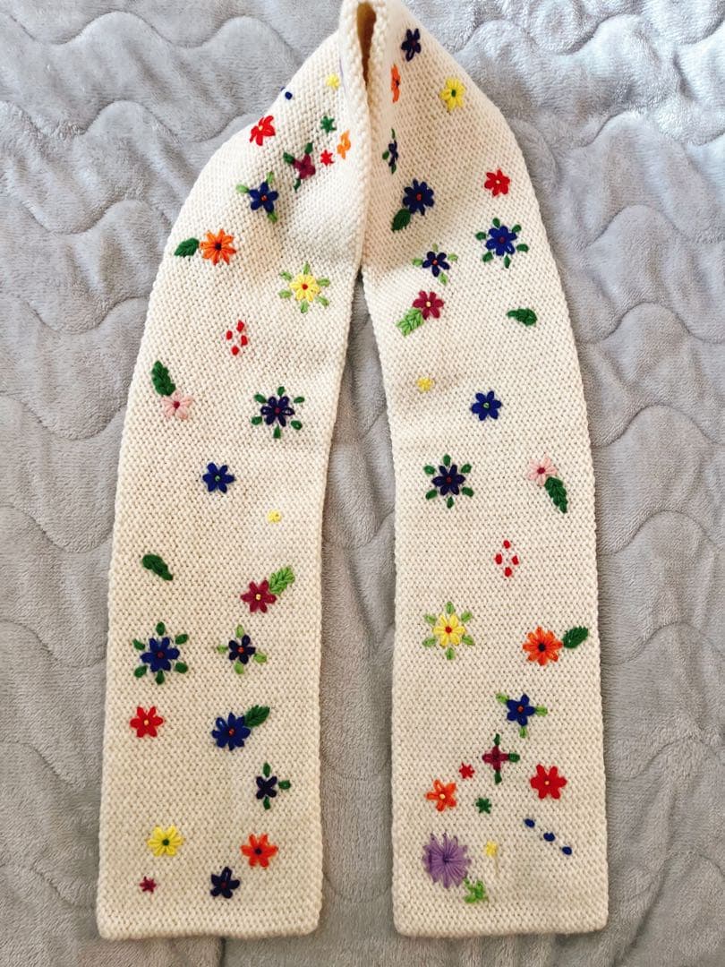 完売　BEAMS BOY 【ビームスの百名品】手編み フラワー刺繍 マフラー