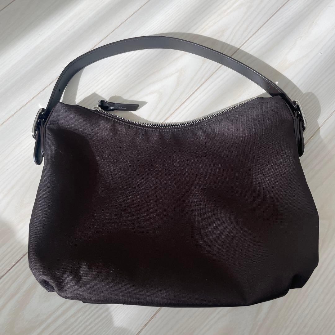 TOUT Y EST ブラウン ナイロンショルダーバッグ