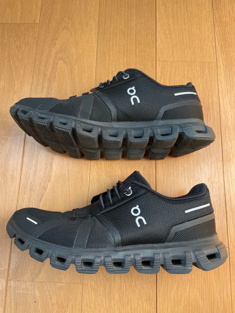 on トレイルランニングシューズ ブラック　24.5