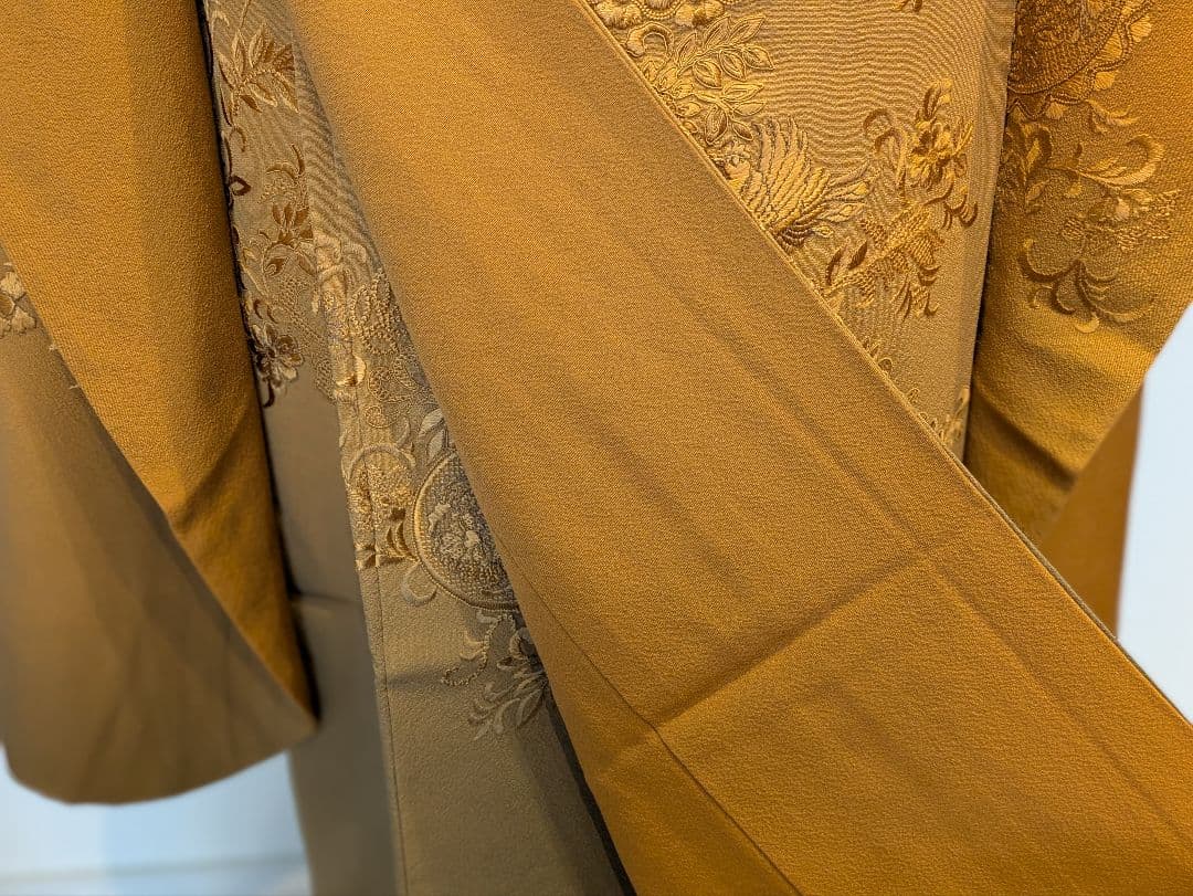 振袖フルセット 身丈160.5裄63.5 刺繍柄 山吹色 黒 成人式 逸品