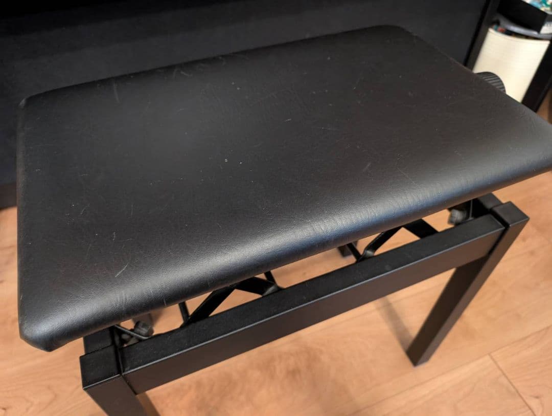 まほ　Roland LX705GP 2018年製（ピアノ）