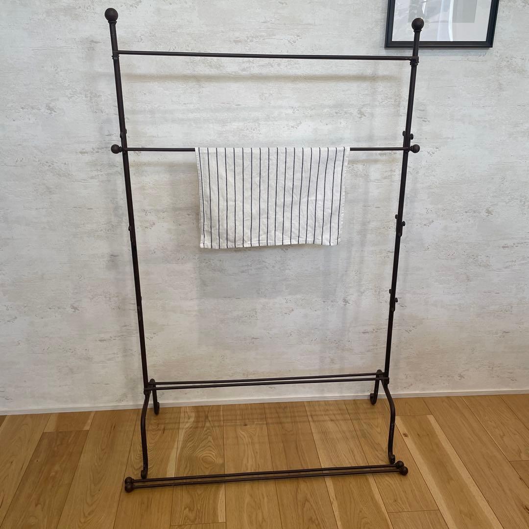 レア！キャトルセゾン　アイアン　ハンガーラック　ブラウン　タオルハンガー
