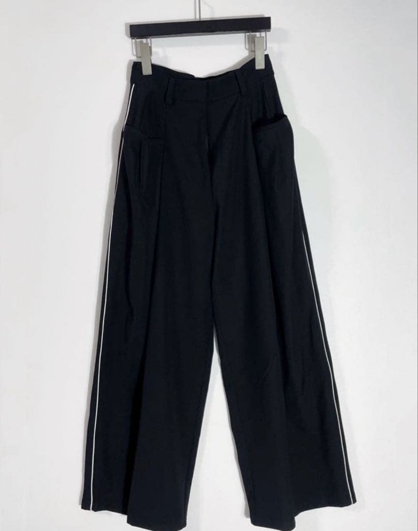 ♡完売美品efu LINE LOOSE TUCK PANTSワイドパンツ黒S