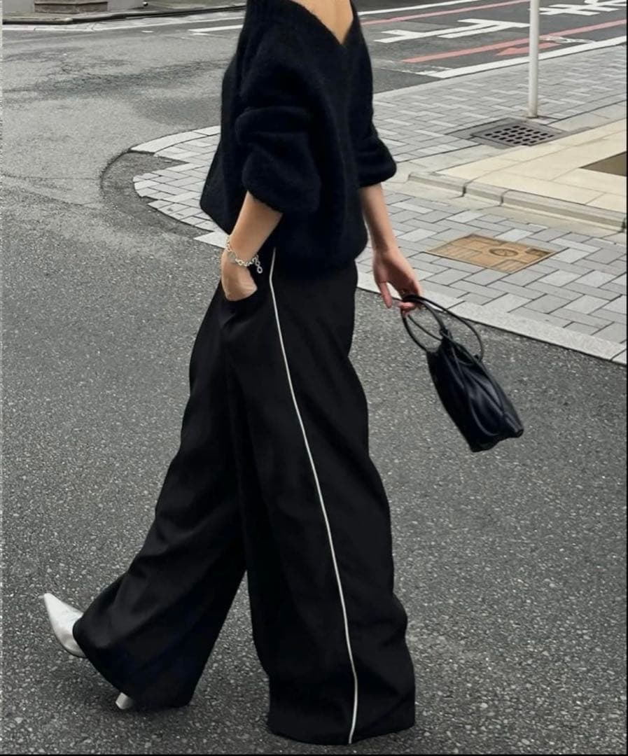 ♡完売美品efu LINE LOOSE TUCK PANTSワイドパンツ黒S