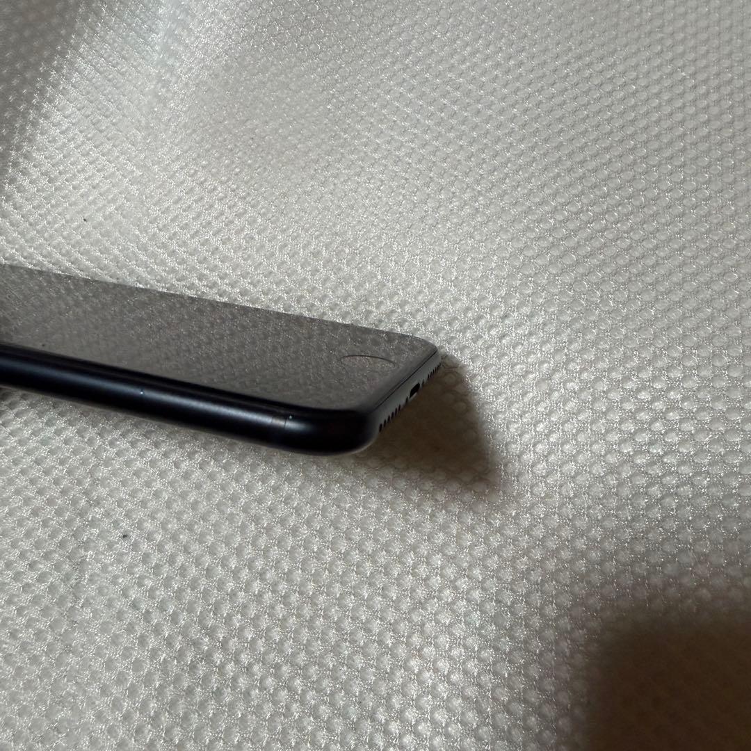 美品 SIMフリー iPhoneSE 第3世代 128GB バッテリー100%