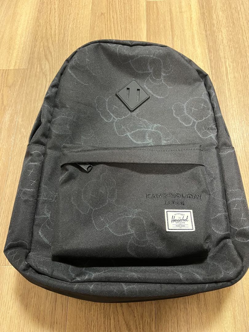 KAWS × Herschel Supply バックパック