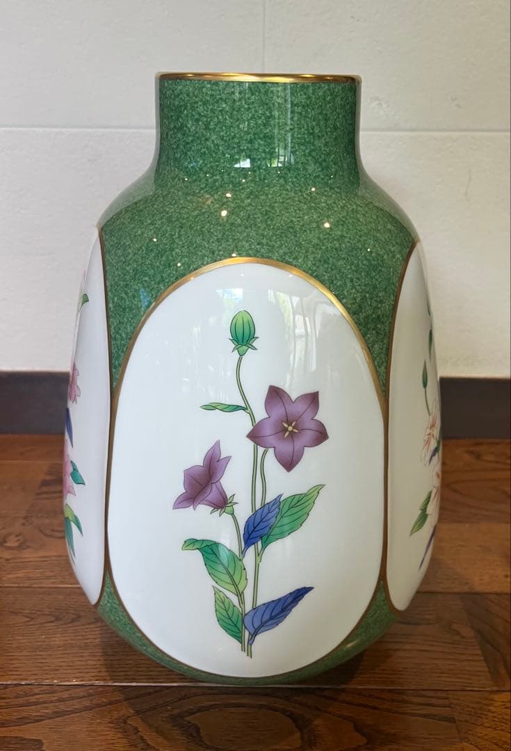 香蘭社　宮内庁御用達　花瓶　茶席の花