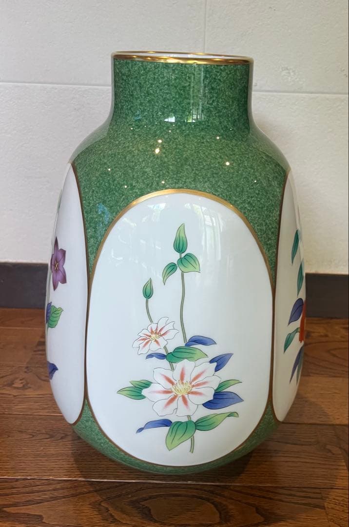 香蘭社　宮内庁御用達　花瓶　茶席の花