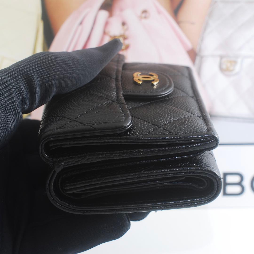 シャネル＊CHANEL＊キャビアスキン＊マトラッセ＊三つ折り財布