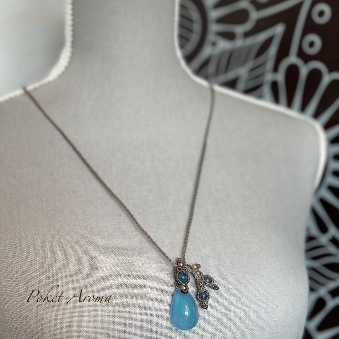 『清流』アクアマリンとディープカラーアクアマリンのマクラメペンダントネックレス