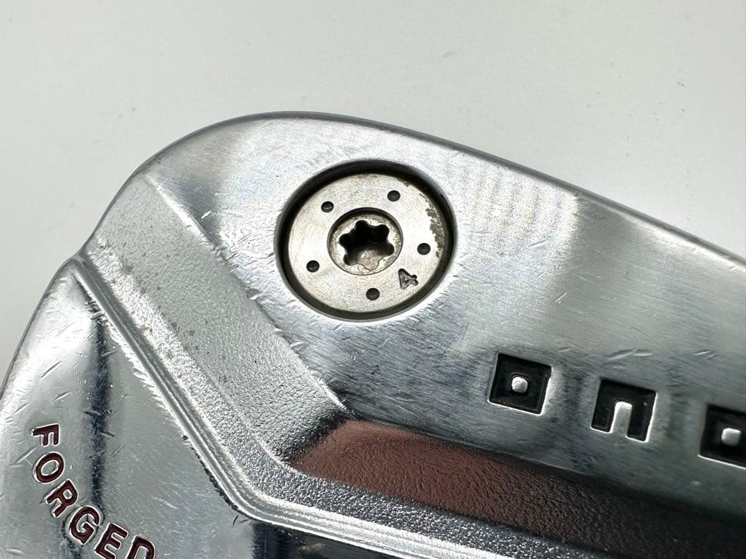 中古美品｜オノフクロ4番アイアン2022KURO｜ツアーADラウネRAUNE90