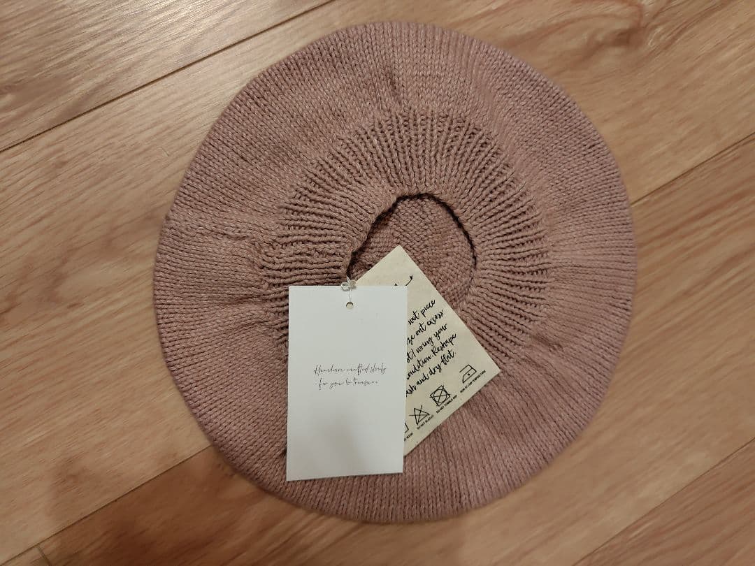 Shirley bredal刺繍ロンパースとベレー帽セット