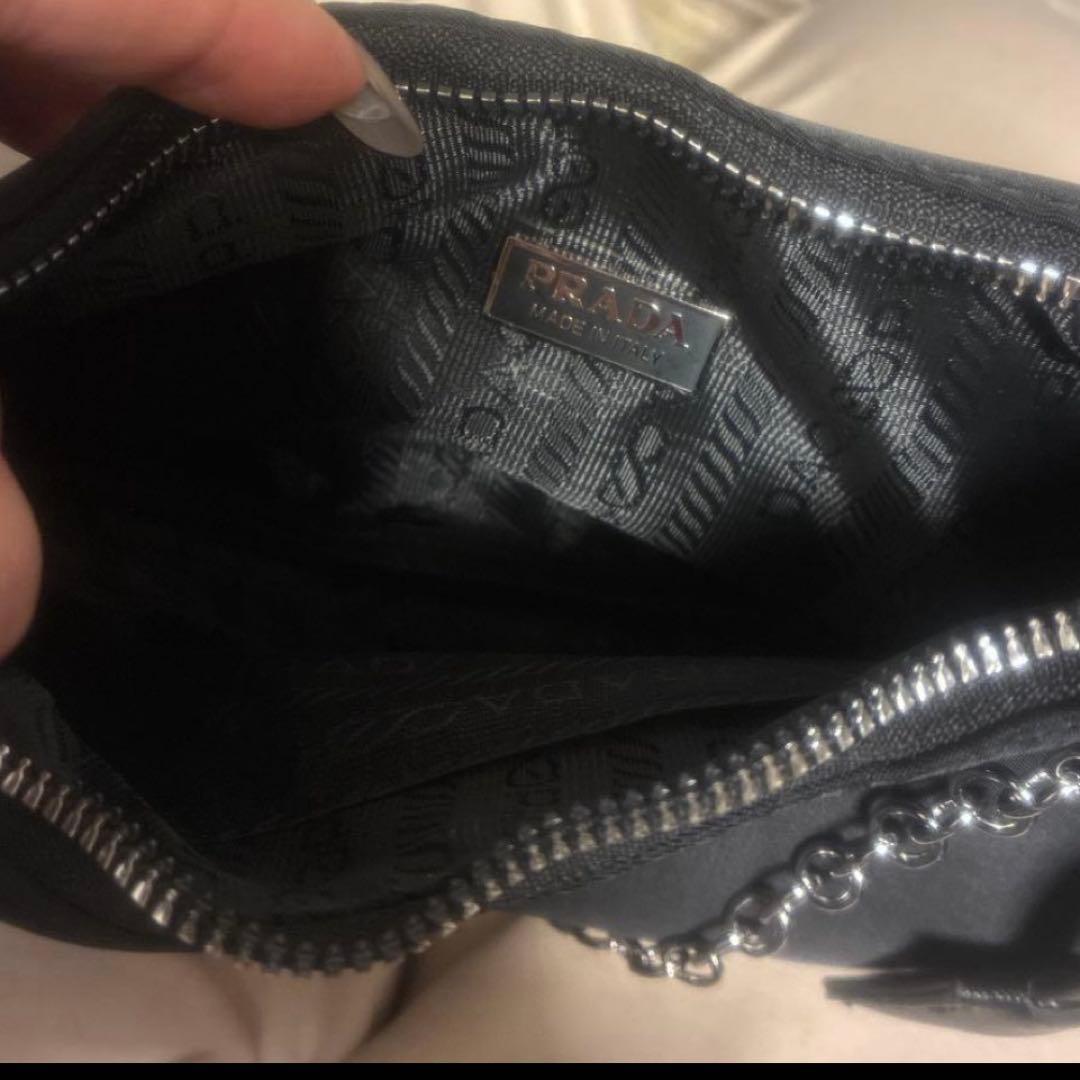 PRADA ノベルティ　ショルダーバック