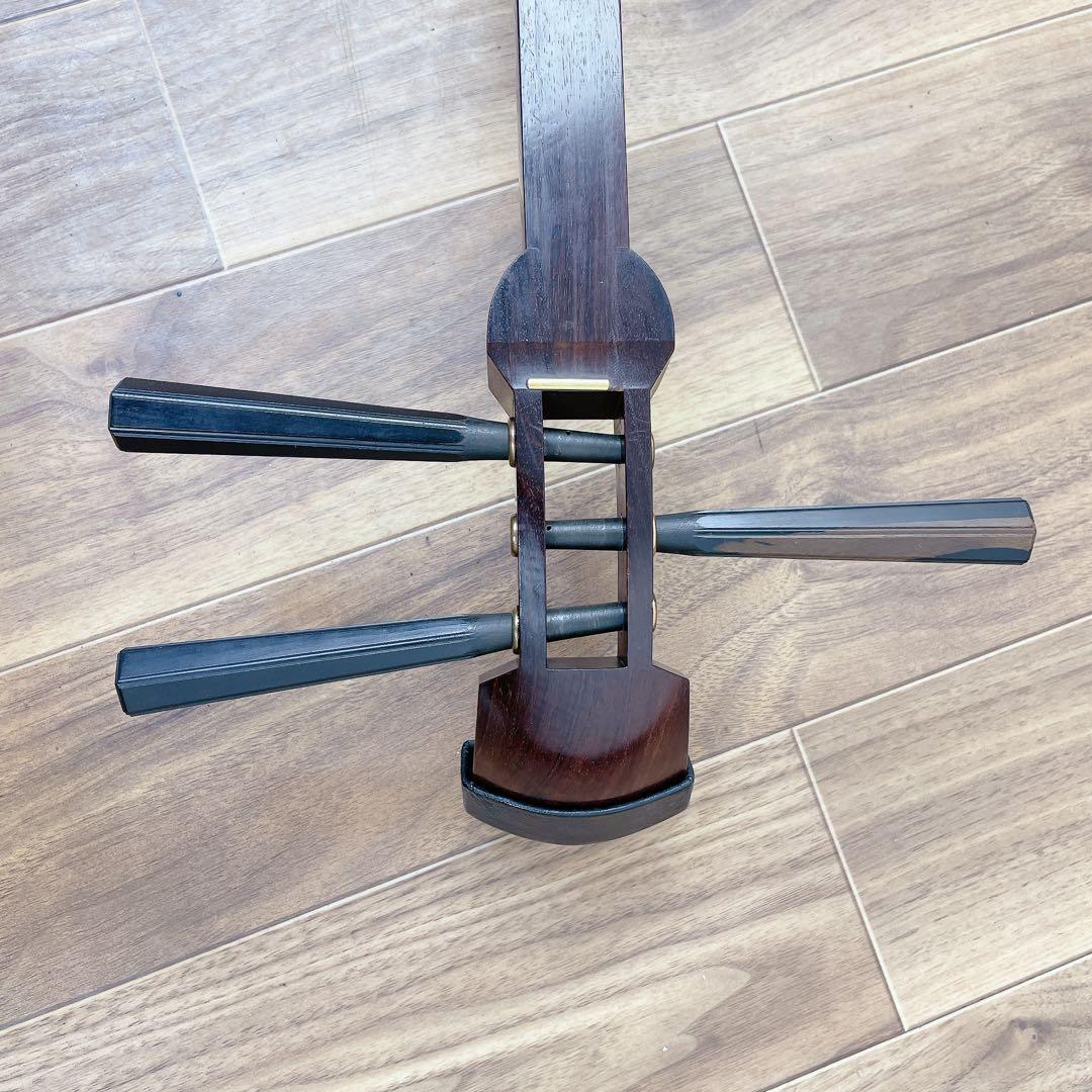 三味線 紅木 虎トチ 細棹 綾杉胴 和楽器　鳩胸　金細