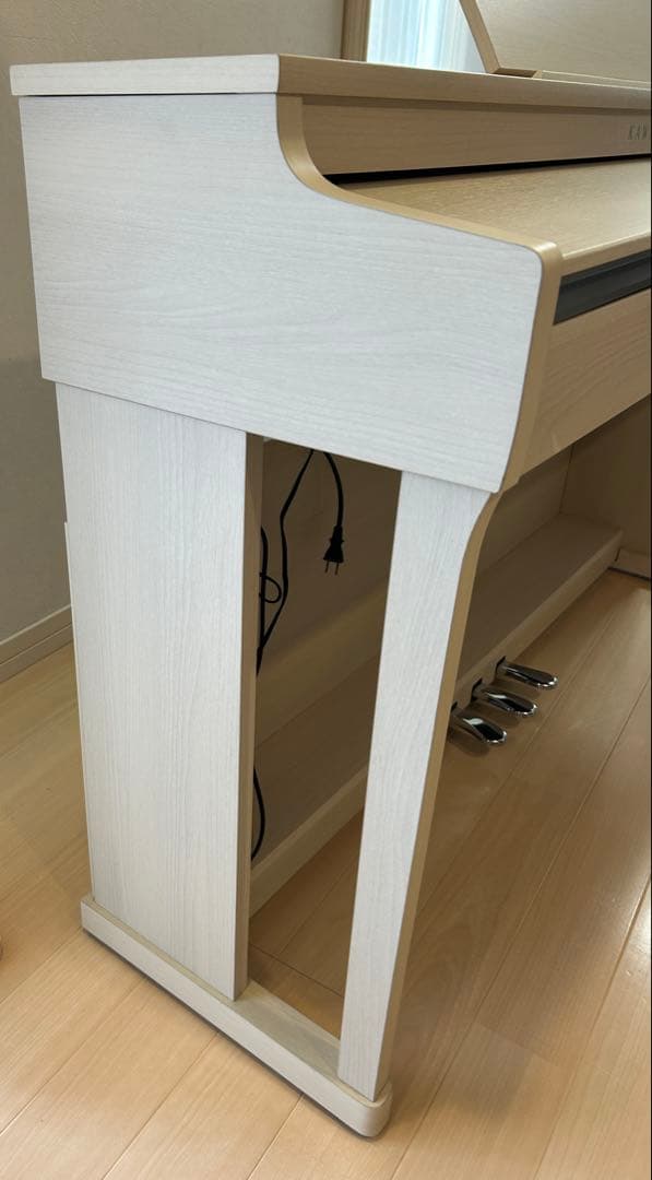 【美品】愛知県内送料込みの場合も有★ KAWAI 電子ピアノ（おまけ付き）