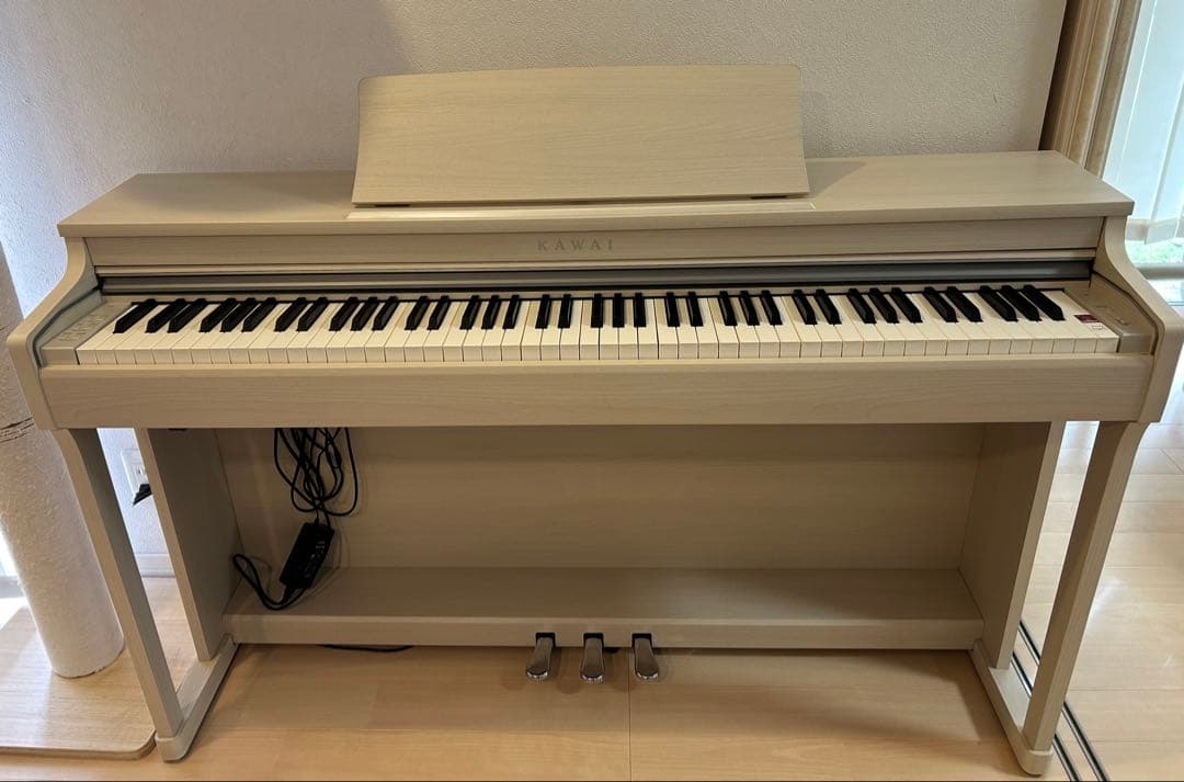 【美品】愛知県内送料込みの場合も有★ KAWAI 電子ピアノ（おまけ付き）