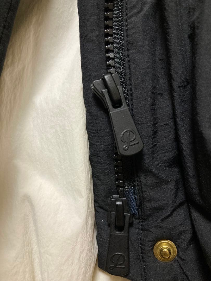 黒 ダウンベスト ピュアルセシン