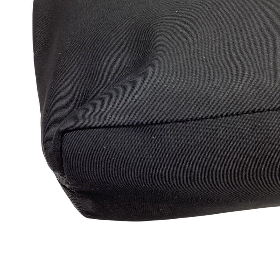 【PRADA】トライアングルプレート★ナイロントート★NERO【プラダ】