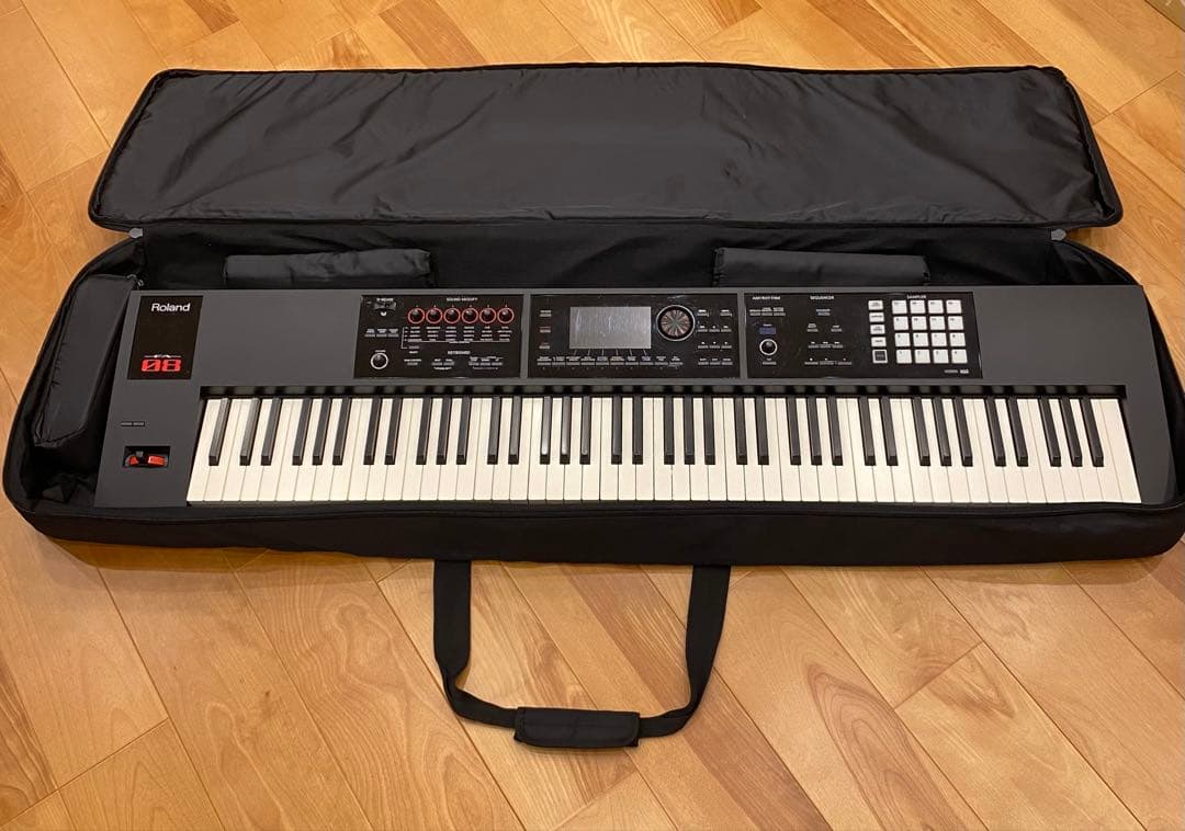 [完全美品] ローランド FA-08 電子ピアノ