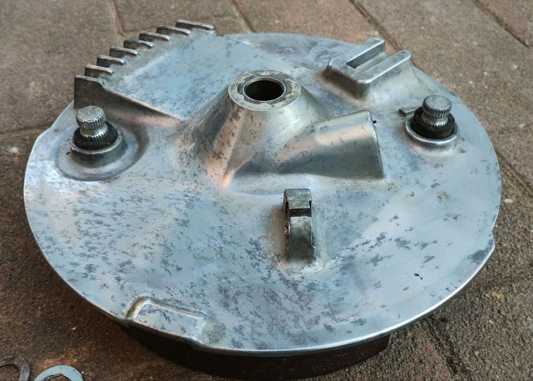 SR400 2H6 純正 フロント ブレーキ ドラム