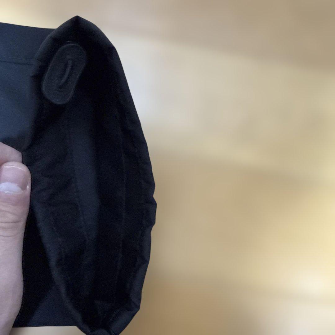 PRADA ナイロンパンツ