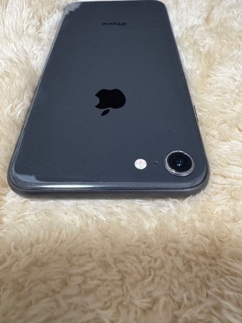 Apple iPhone 8 ブラック 本体 64GB アイフォン