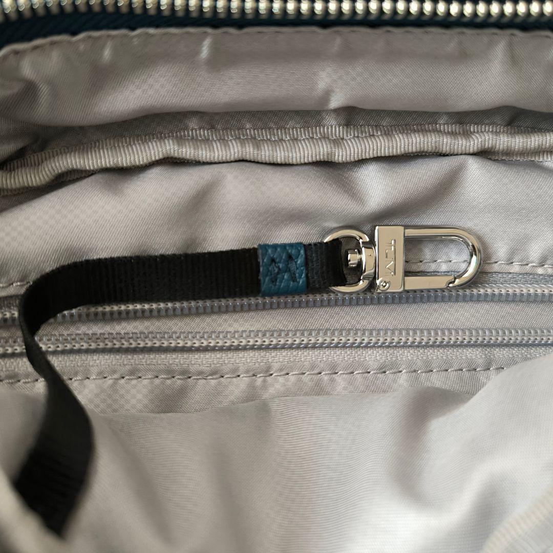 美品★TUMI VOYAGEUR TROY クロスボディ軽量 ナイロン ブルー