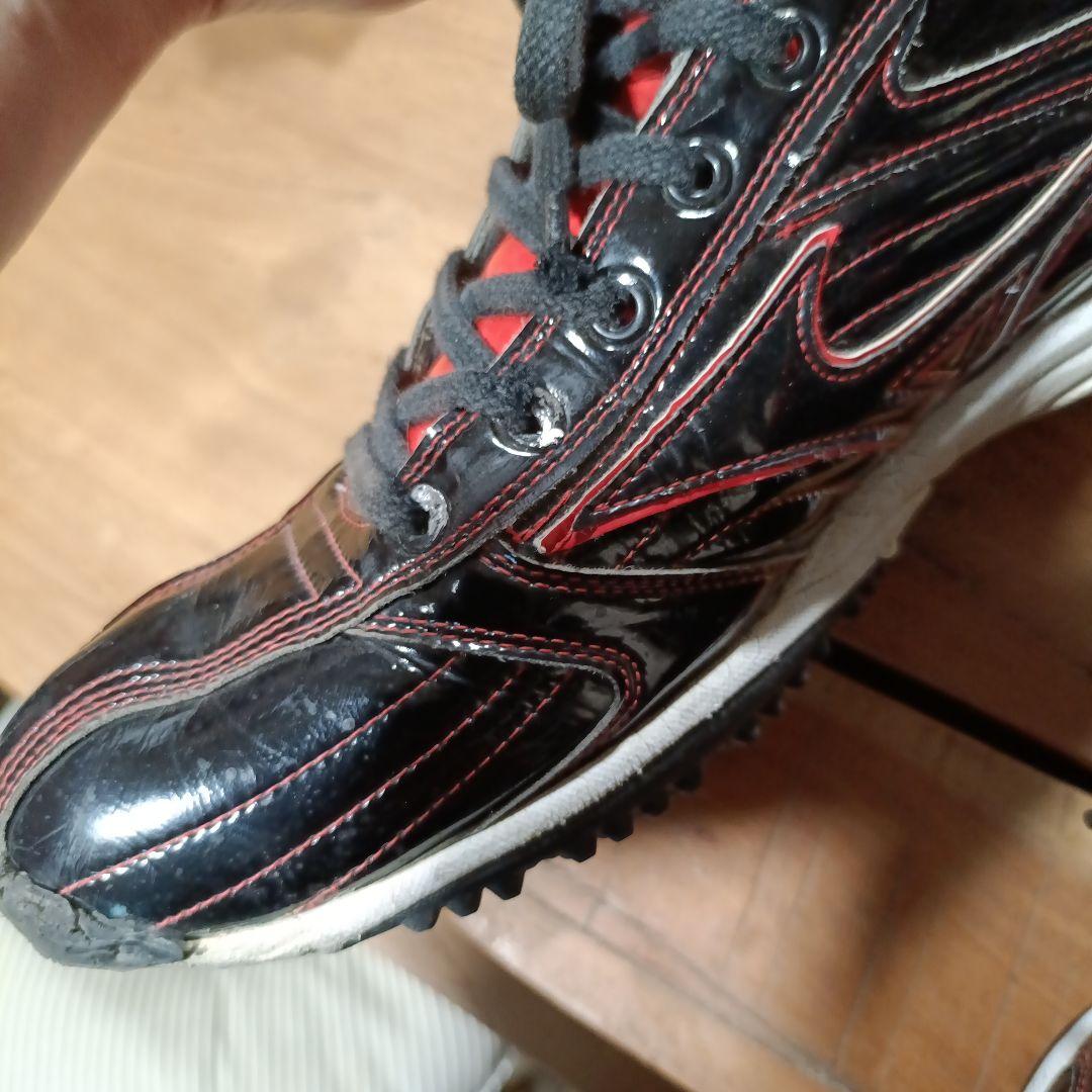 28cmミズノプロ 野球アップシューズ 黒/赤　トレーニングシューズ