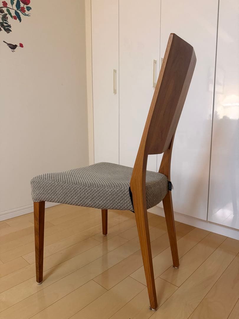 【カリモク家具】　ダイニングチェア