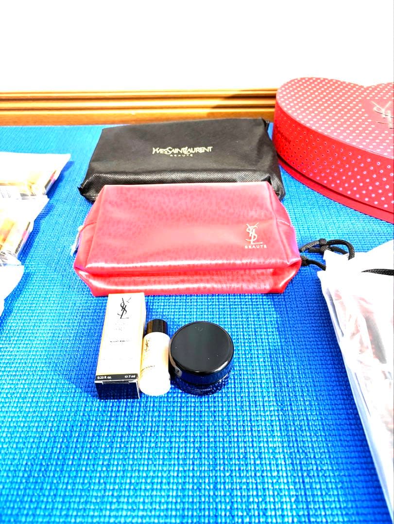 Yves Saint Laurent スキンケアセット