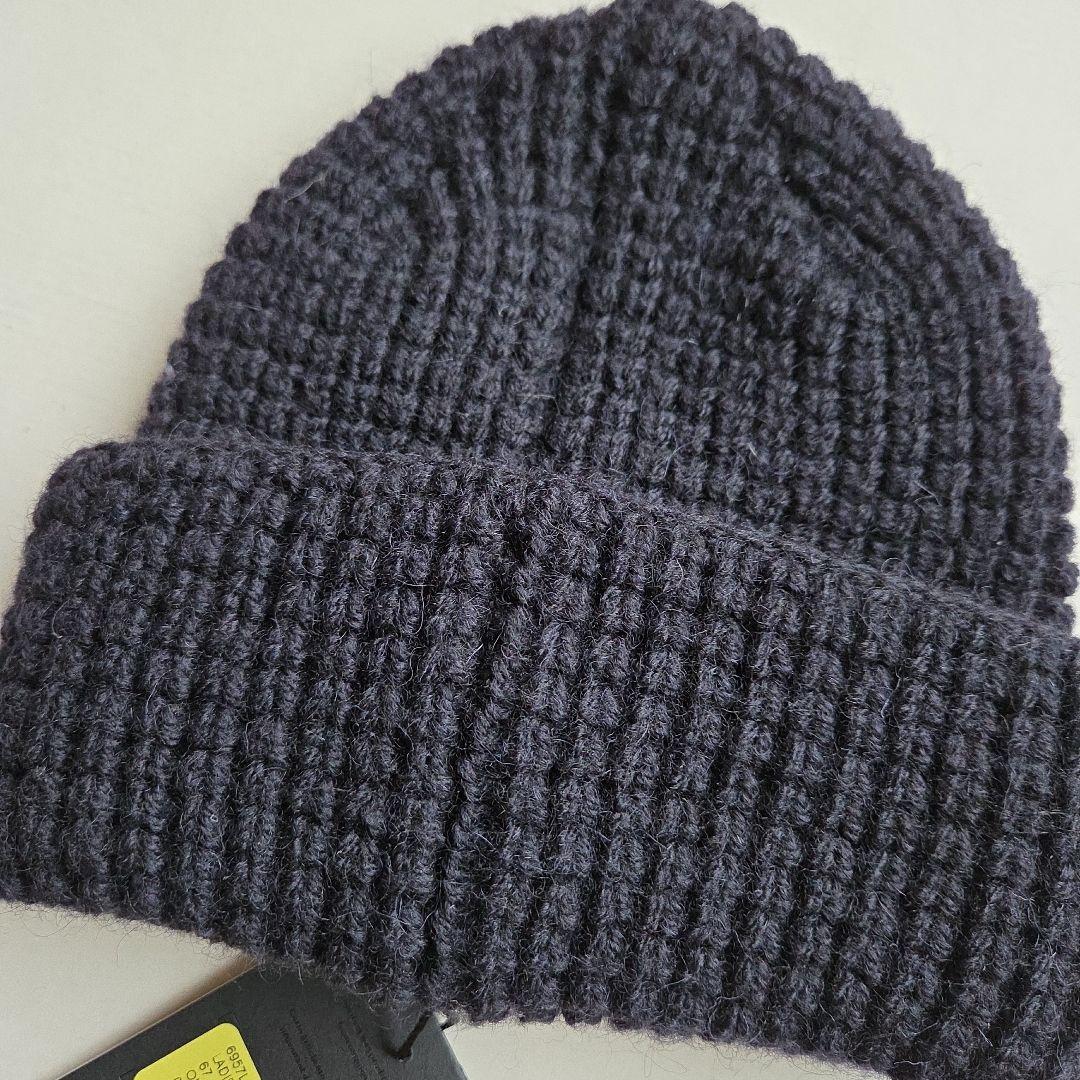 カナダグース　Robert Mackie　ニット帽　ネイビー