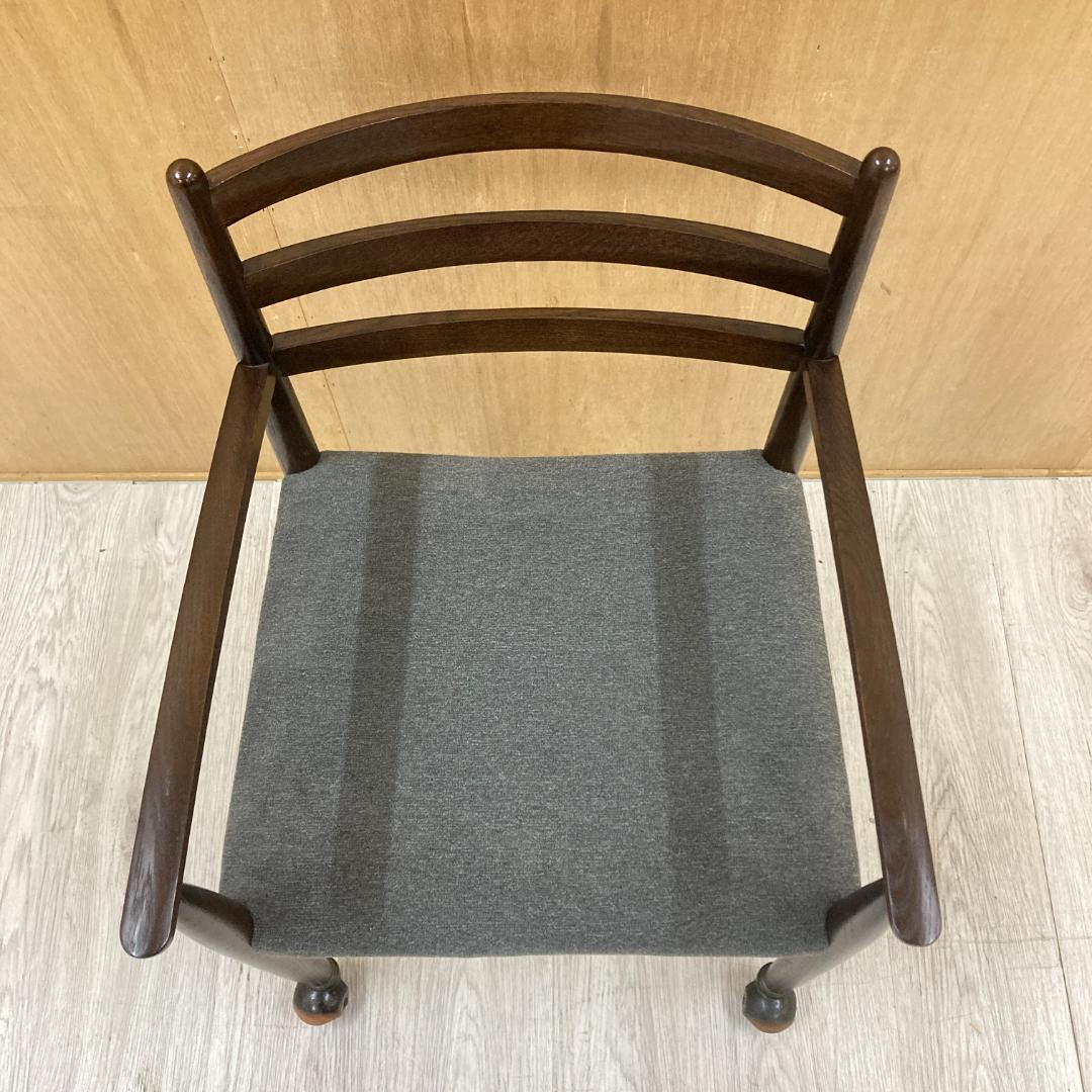 【柏木工】ナラ材　アームチェア　椅子　ダイニングチェア　キャスター付き