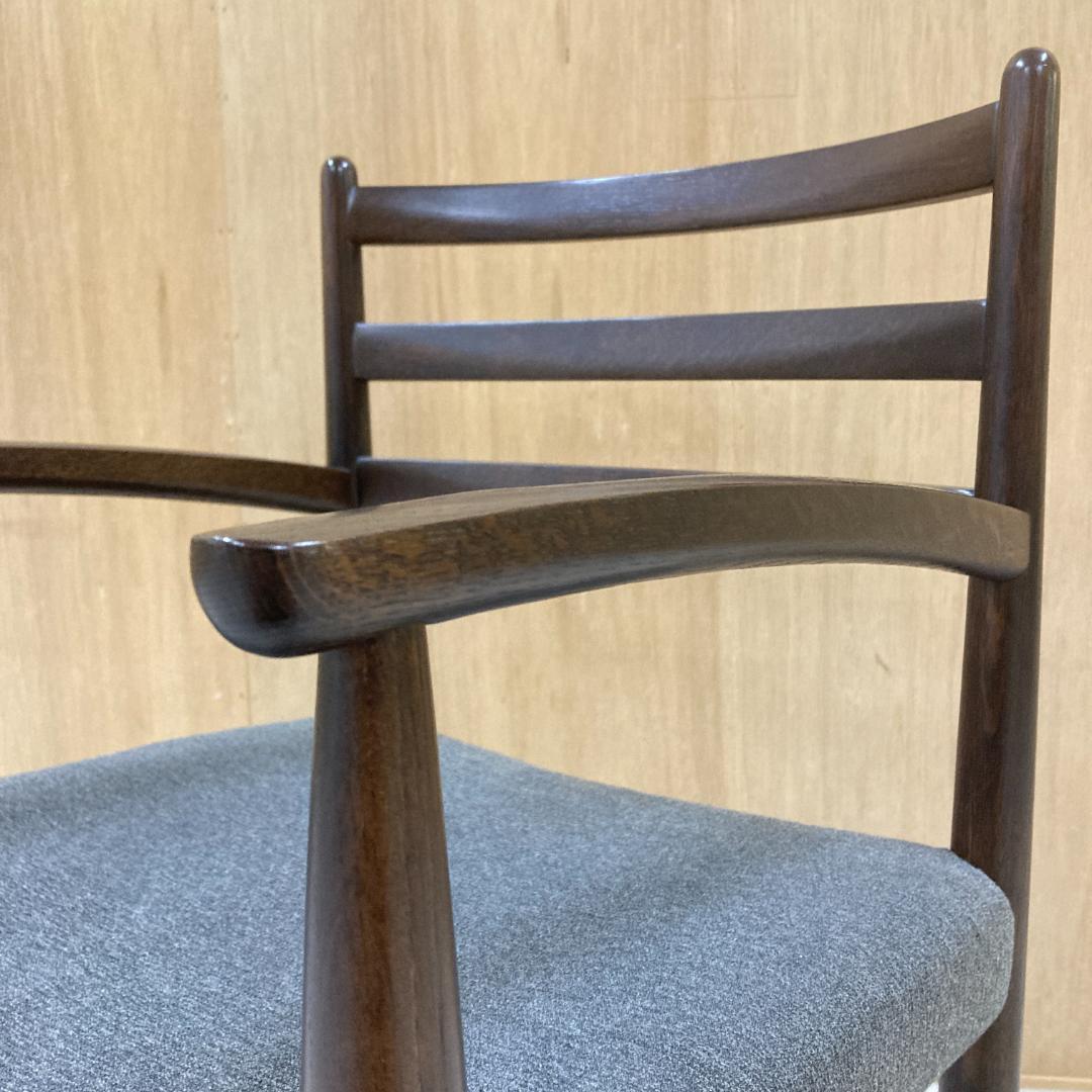 【柏木工】ナラ材　アームチェア　椅子　ダイニングチェア　キャスター付き