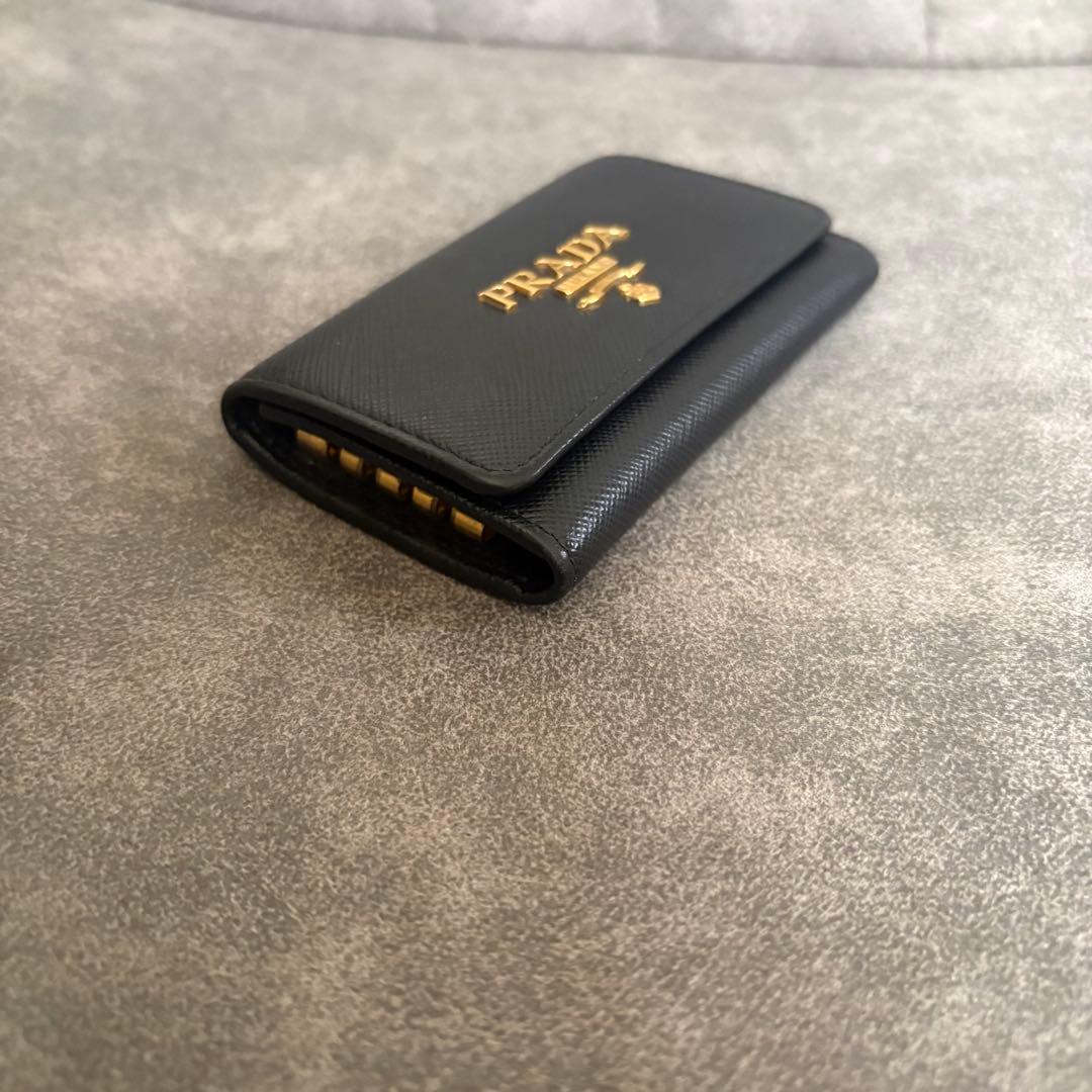 PRADA キーケース サフィアーノ レザー 4連 ブラック