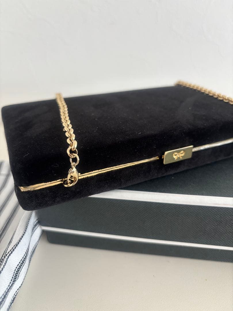 新品未使用☆アニヤハインドマーチ黒ベルベットチェーンクラッチバッグパーティ