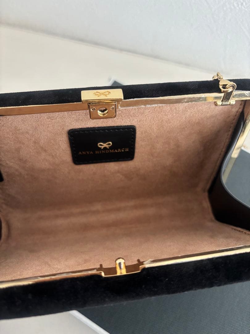 新品未使用☆アニヤハインドマーチ黒ベルベットチェーンクラッチバッグパーティ