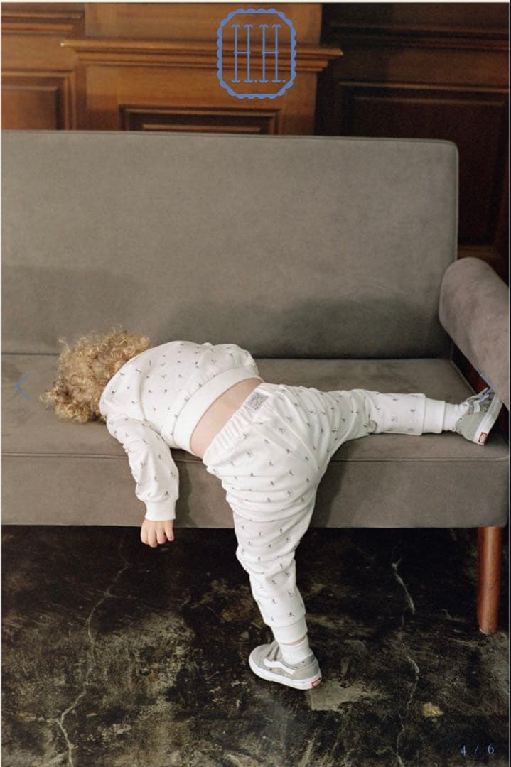 house on the hill baby／Sweat Suit (Ski)