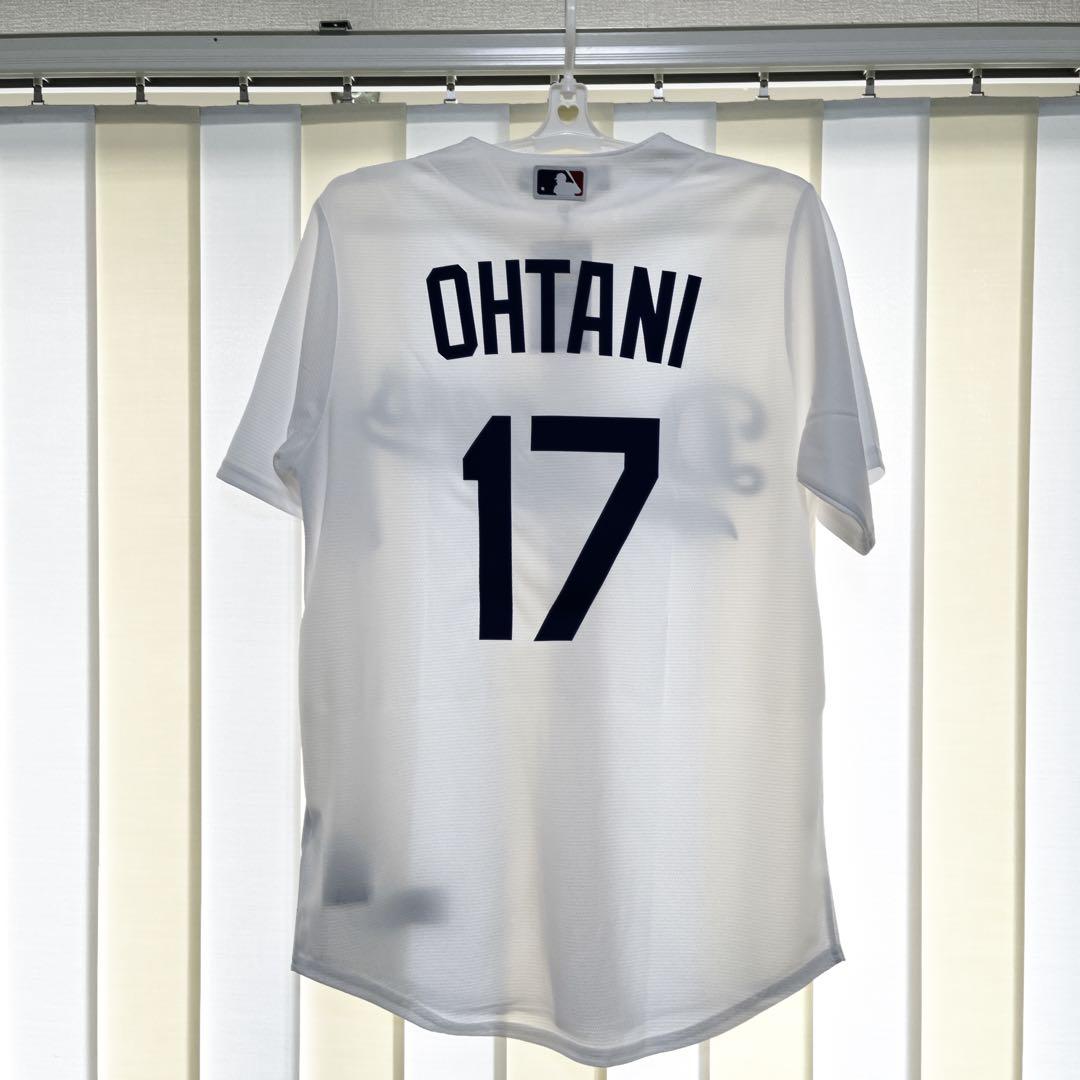 【新品未使用】LAドジャース　応援グッズ　大谷翔平　ユニフォーム　メンズS