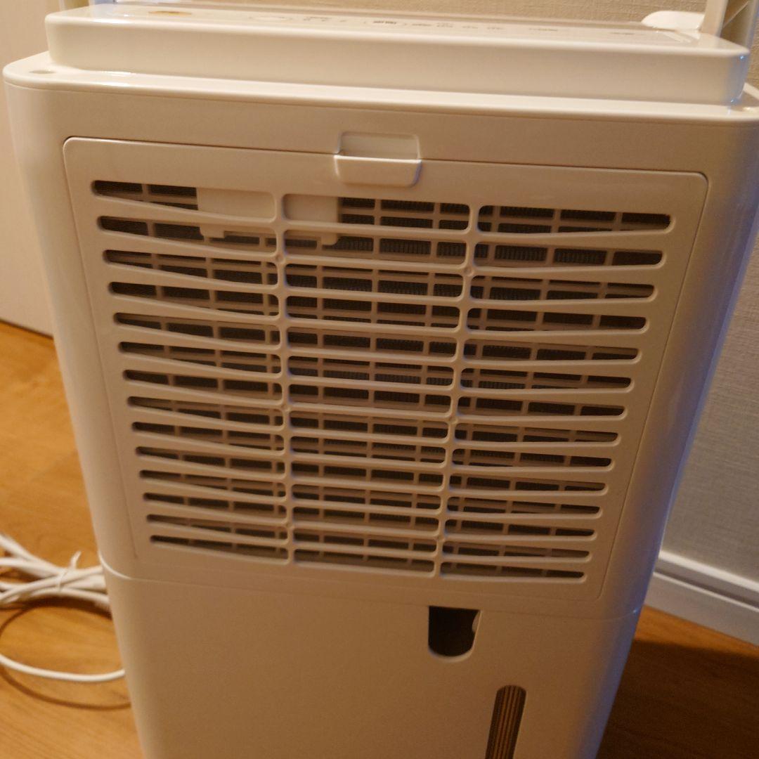 アイリスオーヤマ除湿機 DCE-6515 2020年式　ホワイト 取扱説明書付き