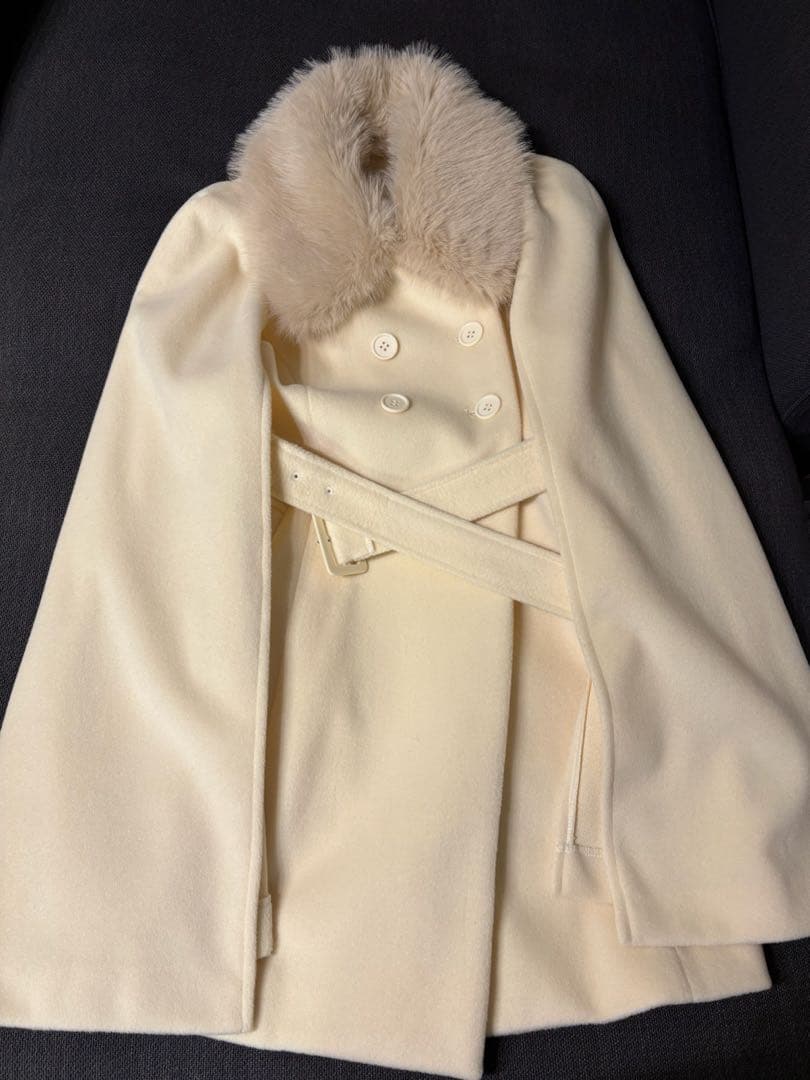 フェイクファーカラーマントコート