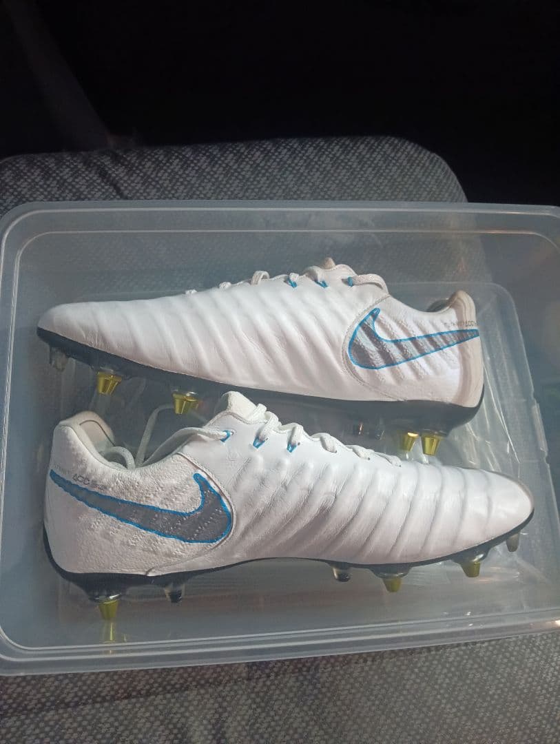 NIKE　ティエンポレジェンド7 27.5