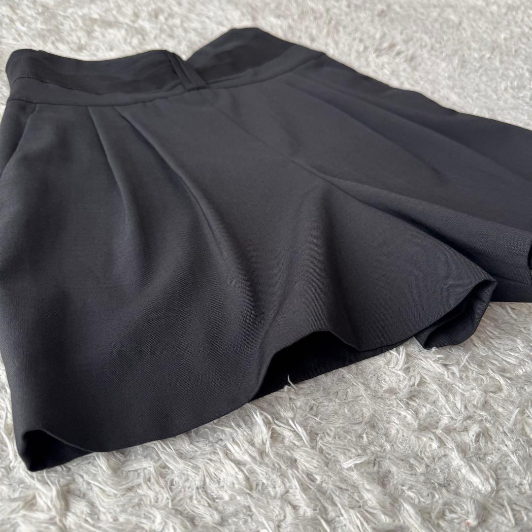 美品 レッドヴァレンティノ ショートパンツ リボンデザイン キュロット 42