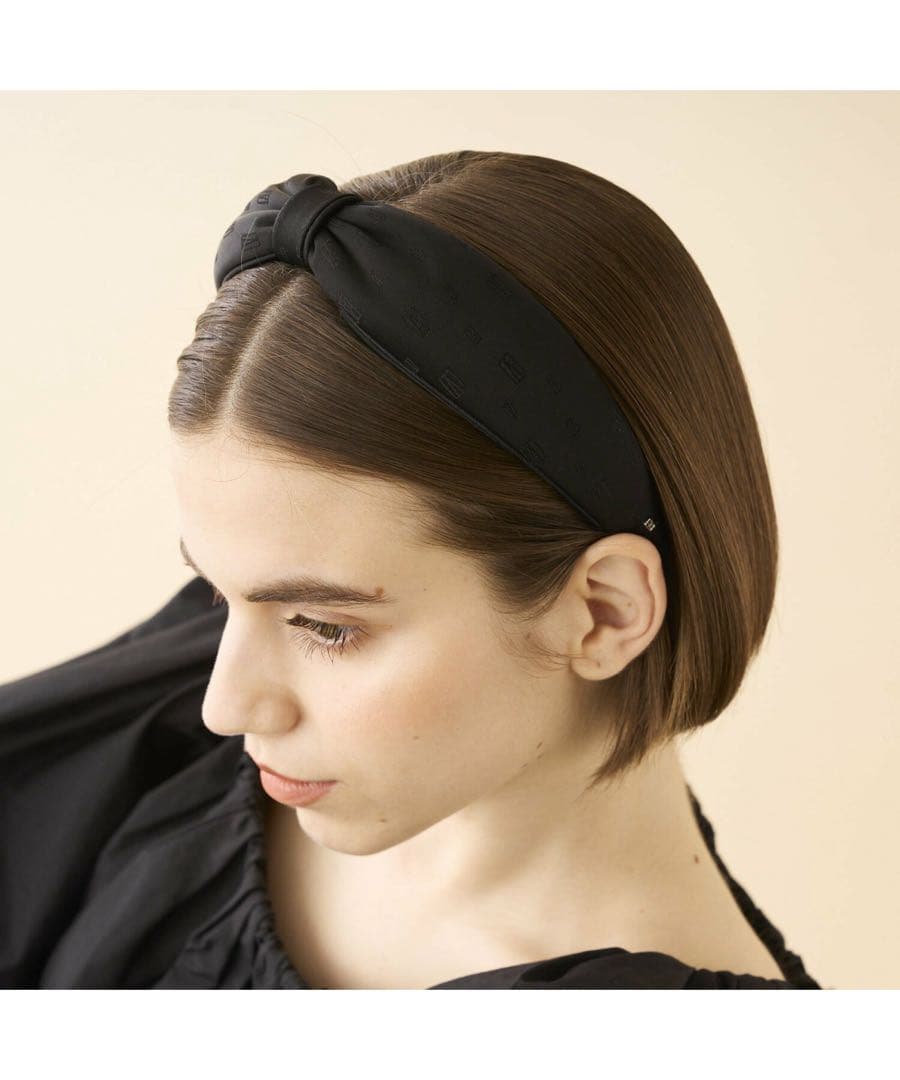 アレクサンドルドゥパリ シルク サテン リボン カチューシャ ロゴ入り ブラック