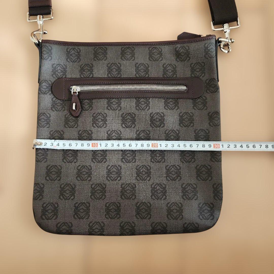 LOEWE　モノグラム柄 ショルダーバッグ　ブラウン