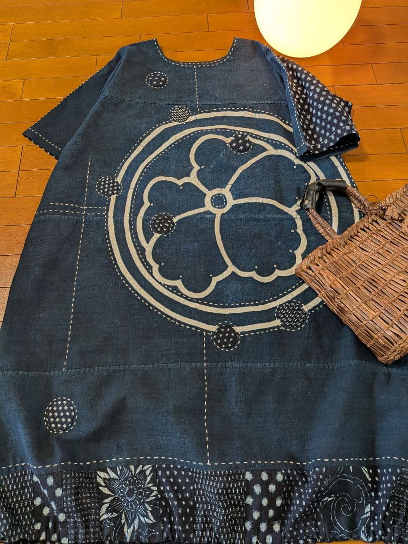 藍染家紋風呂敷♥古布リメイクワンピース　フォーウェイタイプ