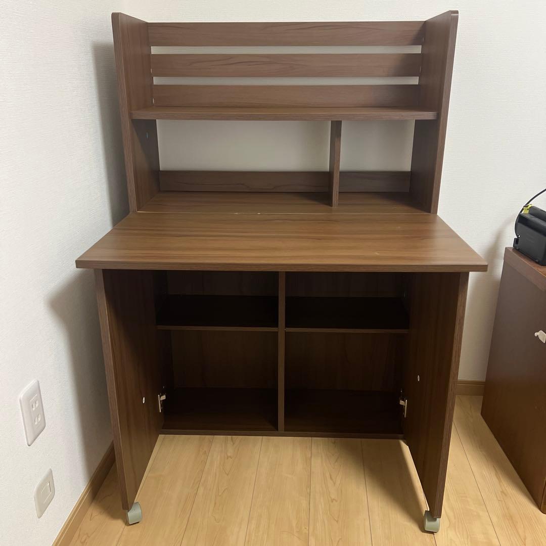 ニトリ.ブラウン木製シンプルデスク