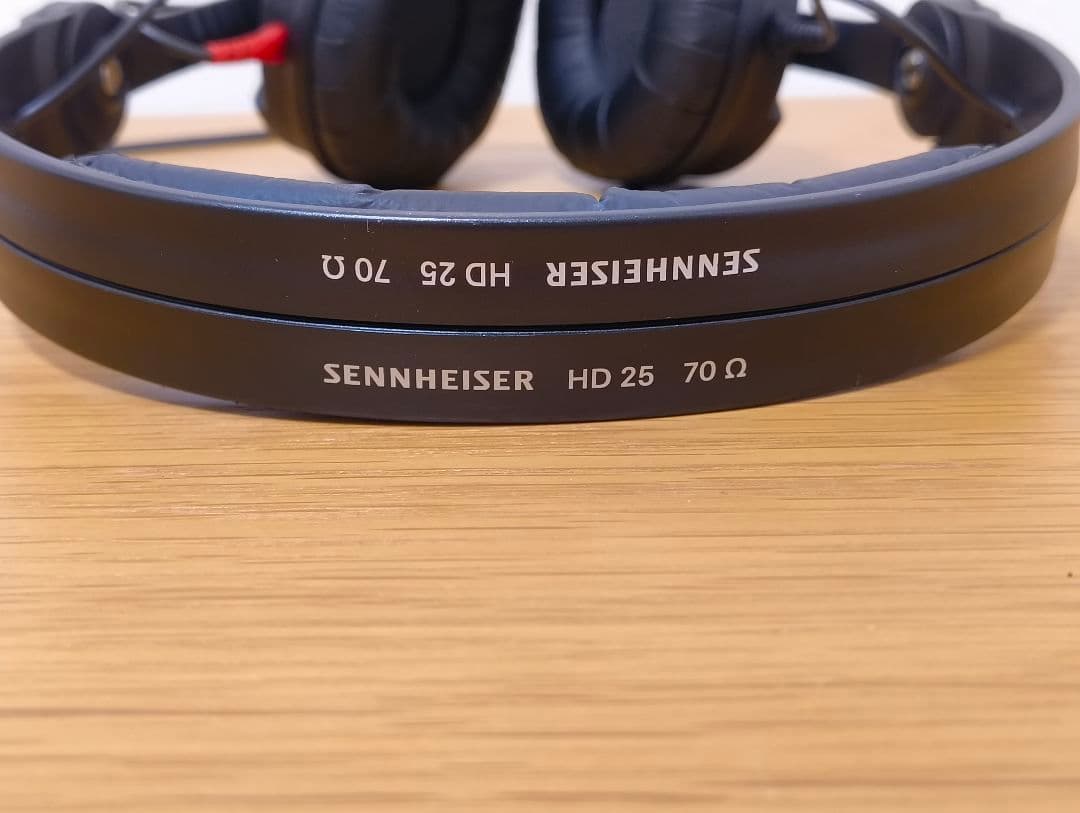 ヘッドホン SENNHEISER HD25