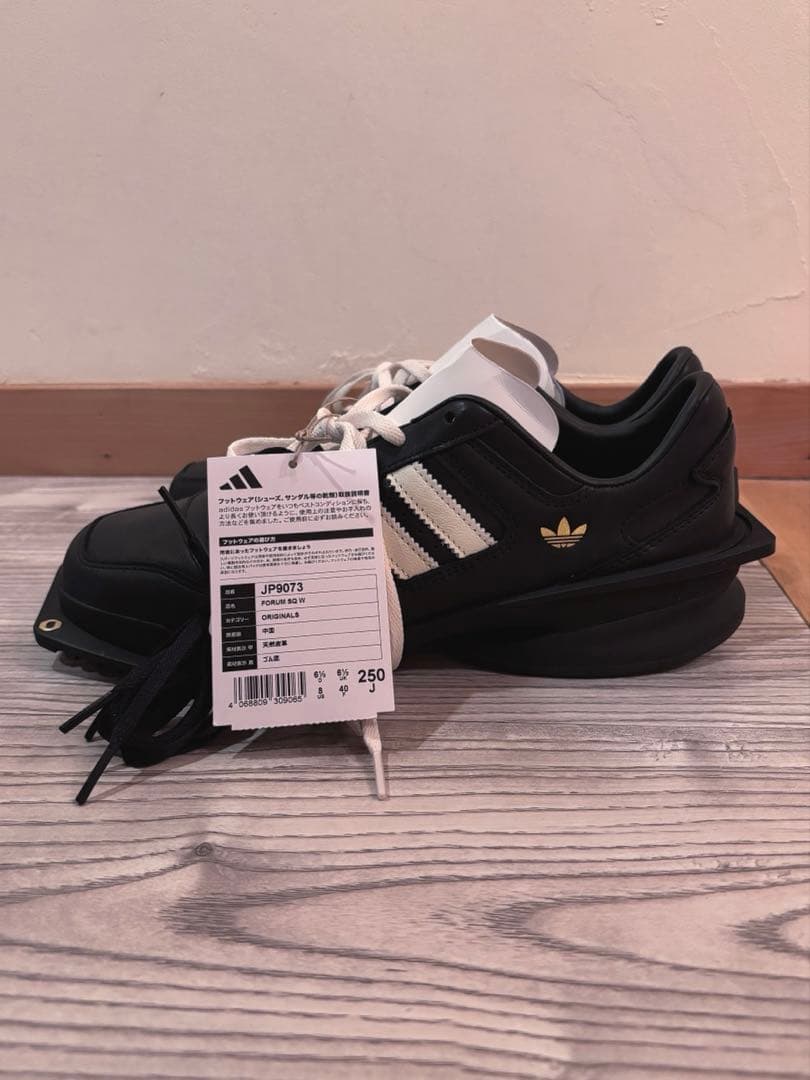 新品 adidas forum sq w cubism／BLACK 25cm