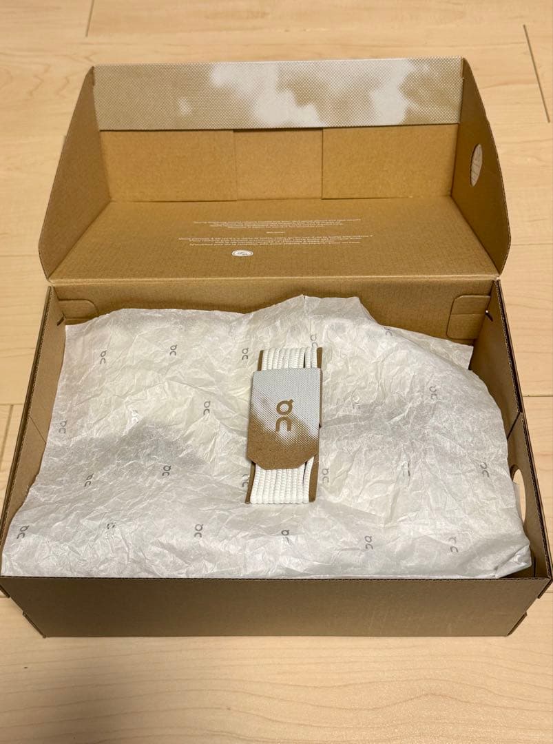 【極美品】On Cloud 6 ウィメンズ 24.5cm ホワイト| ホワイト