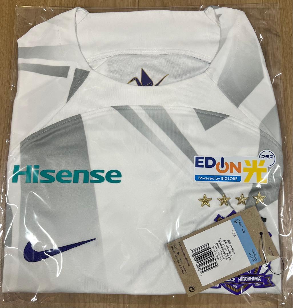 モリシ　サンフレッチェ広島 ユニフォーム 　Mサイズ　Lサイズ　各一枚